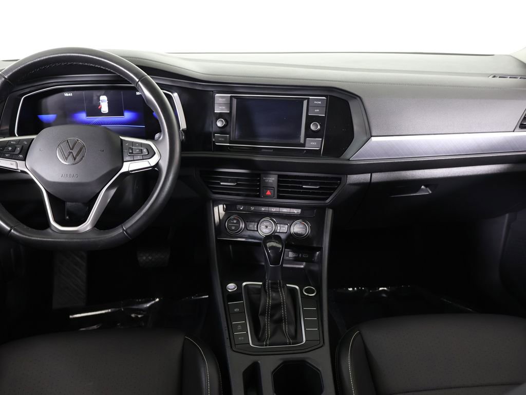 Used 2024 Volkswagen Jetta SE image 35