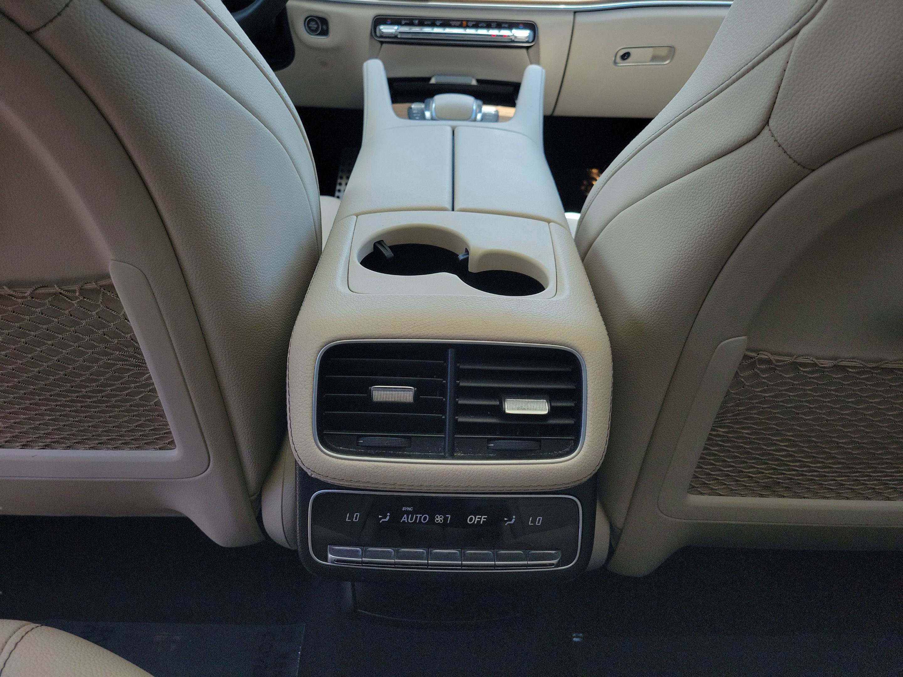 Used 2023 Mercedes-Benz GLS 450 4MATIC image 11