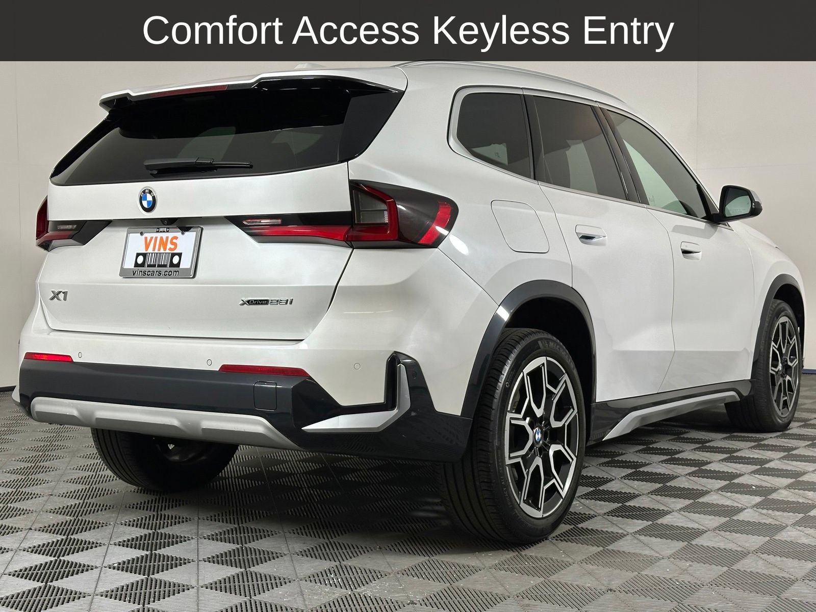 Used 2023 BMW X1 xDrive28i w/ Convenience Package AWD/4WD image 4