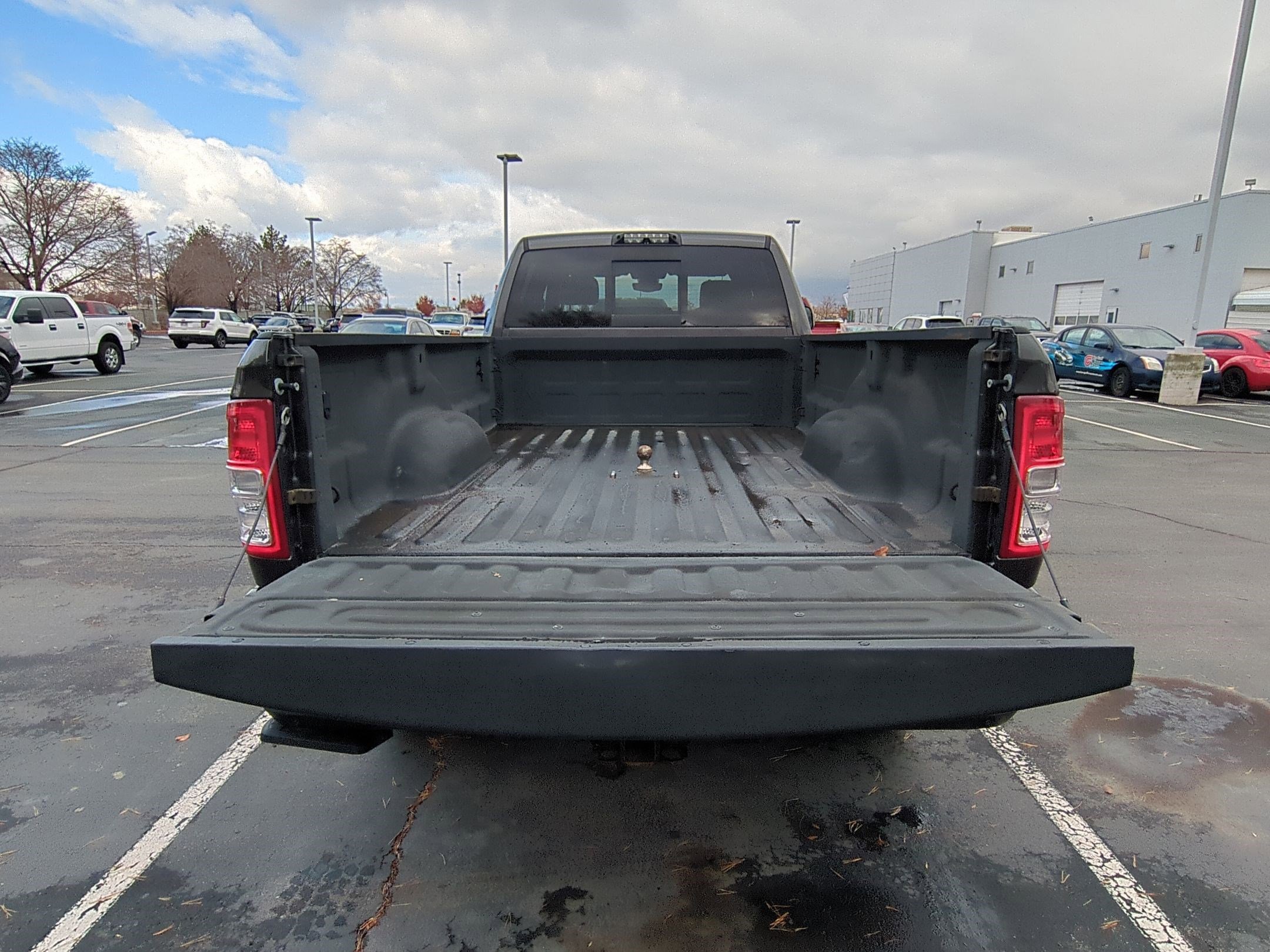 Used 2019 RAM 3500 Big Horn image 32