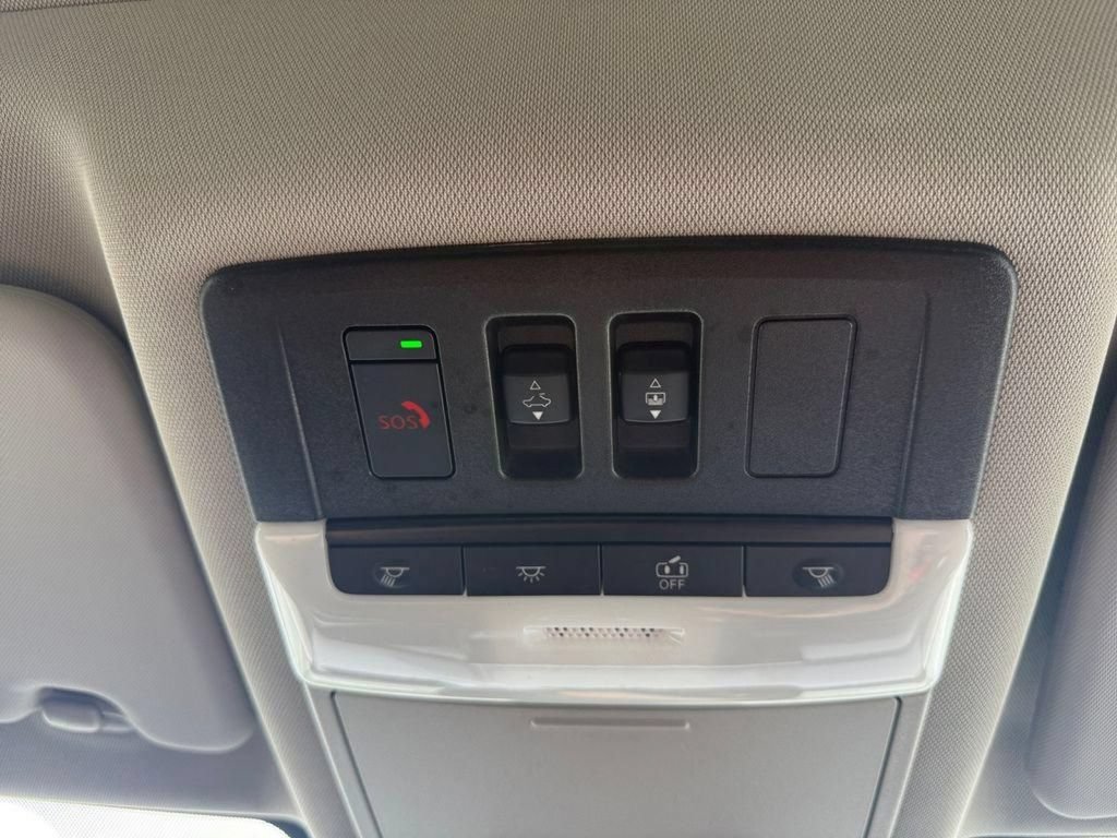 Used 2026 Nissan Rogue Platinum w/ Platinum Premium Package AWD/4WD image 21