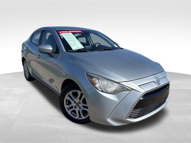 Used 2018 Toyota Yaris iA FWD image 2