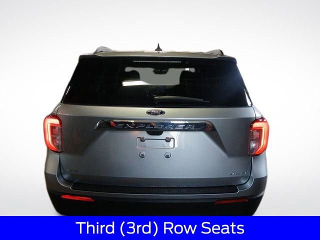 Used 2023 Ford Explorer XLT image 8