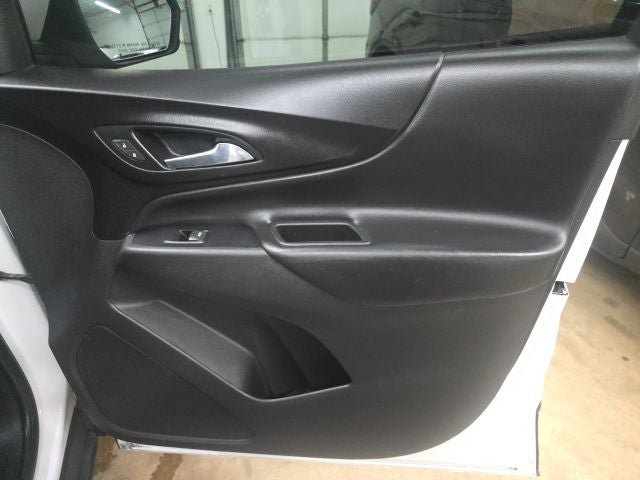 Used 2018 Chevrolet Equinox LT FWD image 5