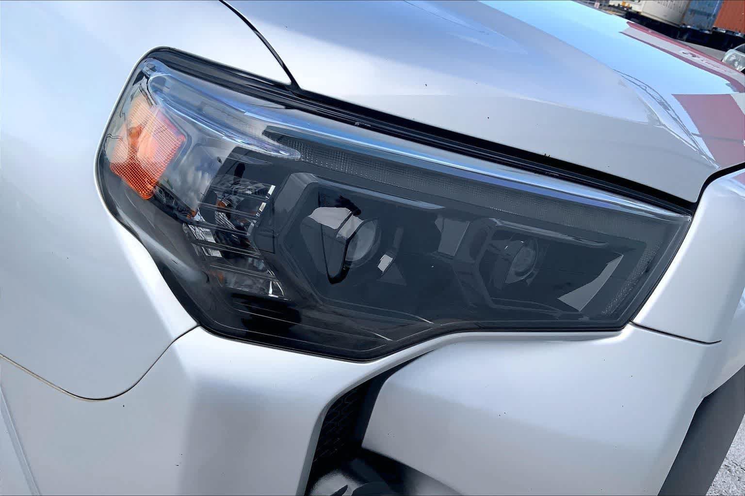 Used 2016 Toyota 4Runner SR5 RWD image 31