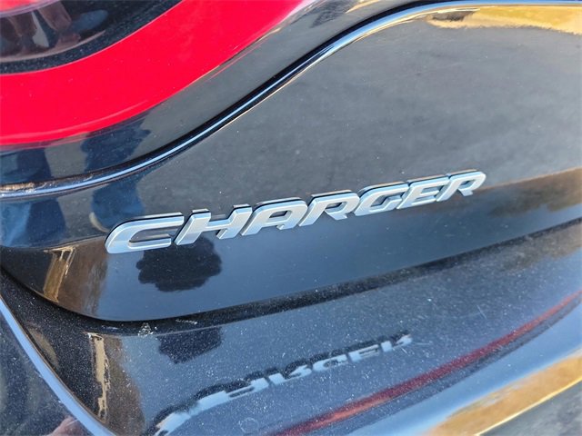 Used 2022 Dodge Charger SXT image 37