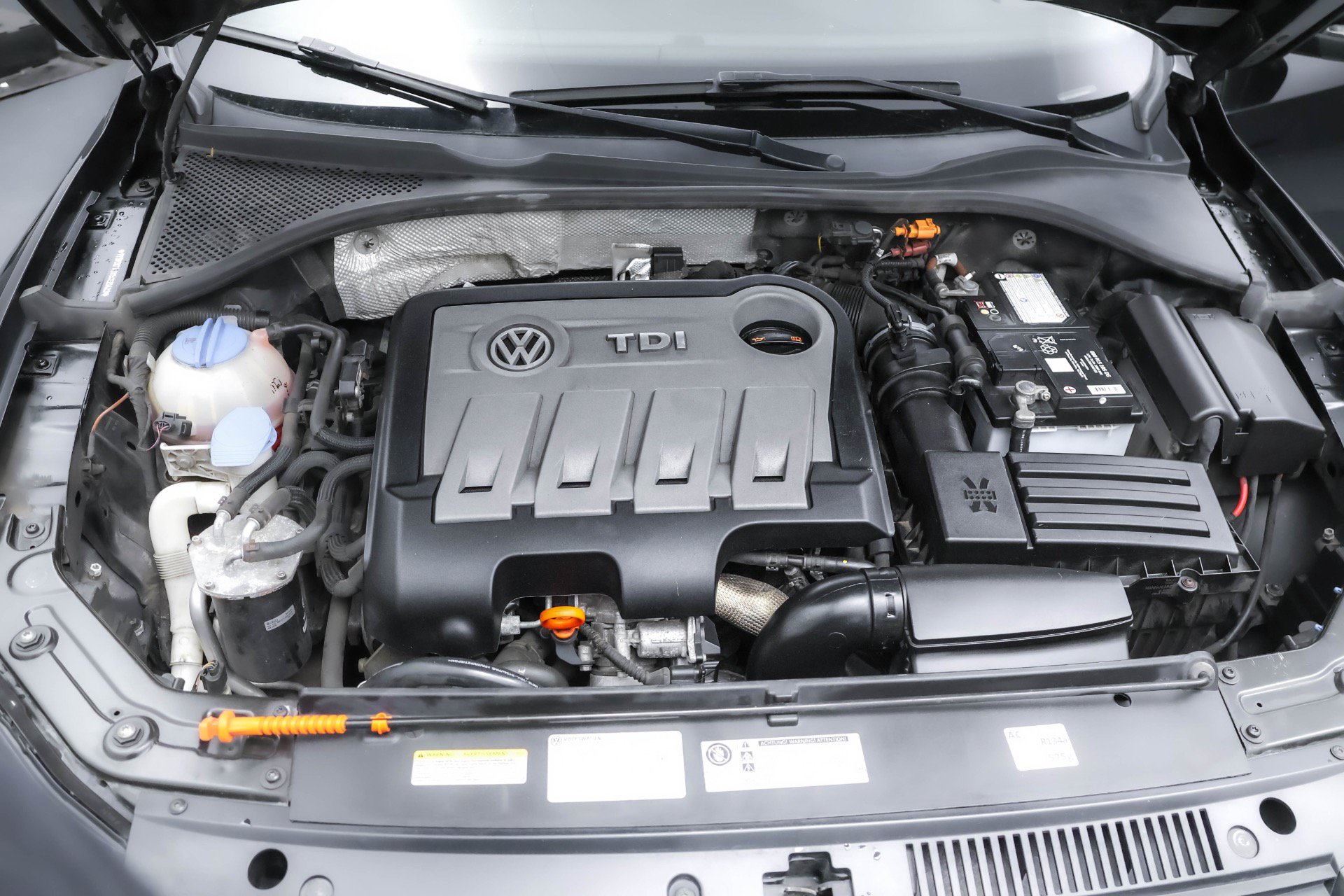 Used 2013 Volkswagen Passat TDI SEL Premium FWD image 18