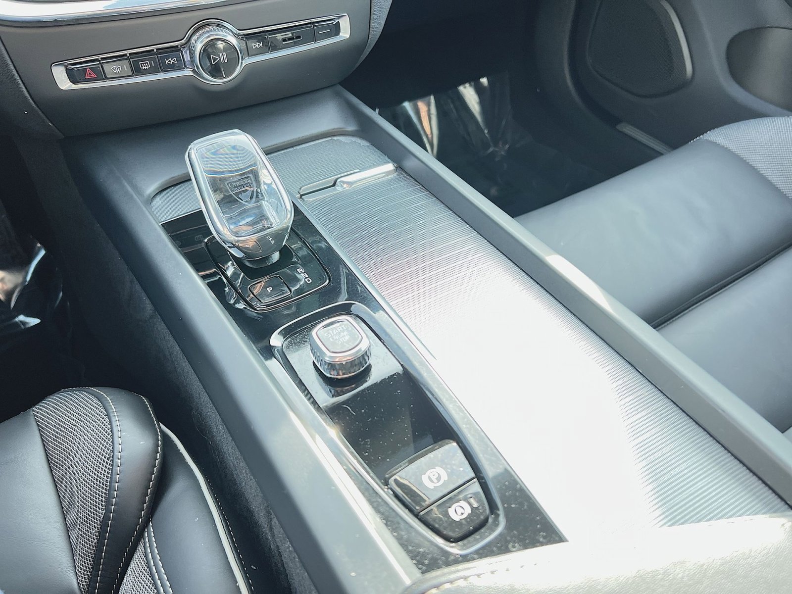 Used 2024 Volvo S60 B5 Plus w/ Climate Package image 22