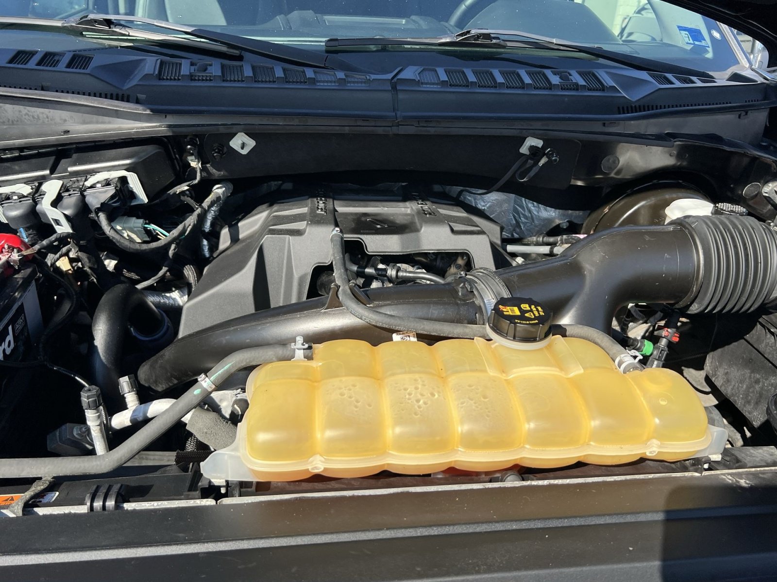 Used 2018 Ford F150 Lariat RWD image 23