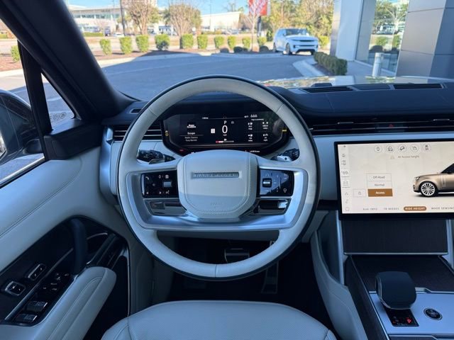Certified 2024 Land Rover Range Rover SE image 31