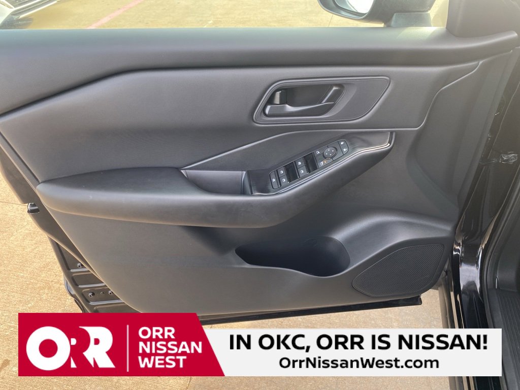 Used 2026 Nissan Rogue S image 11