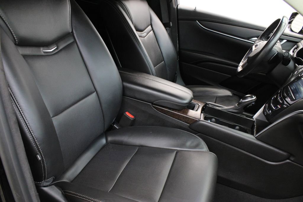 Used 2019 Cadillac XTS image 25