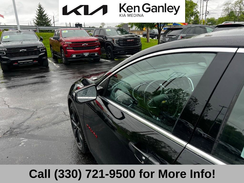 Used 2018 Chevrolet Malibu LT w/ Redline Edition FWD image 24