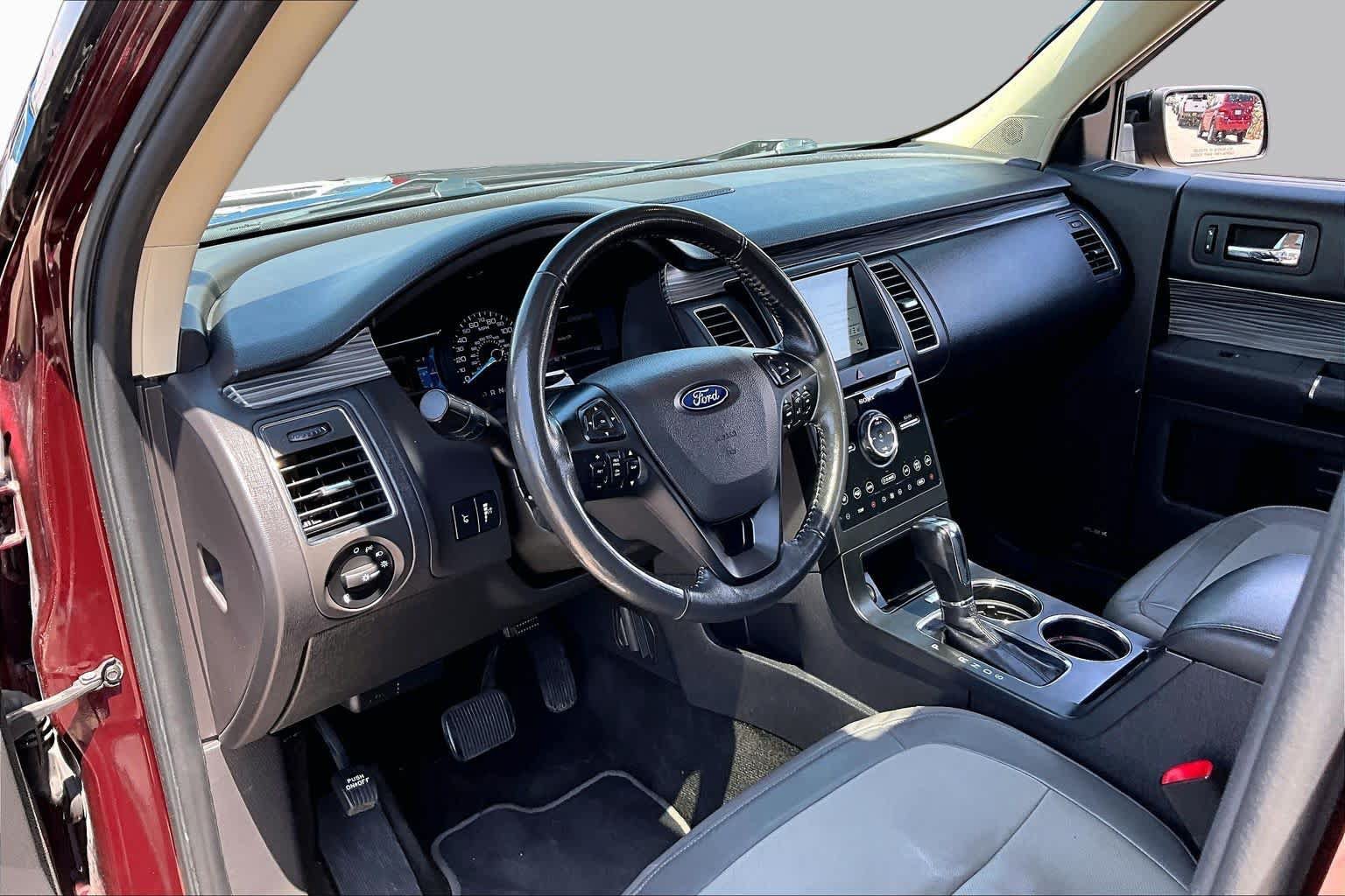 Used 2017 Ford Flex Limited w/ Equipment Group 303A AWD/4WD image 18