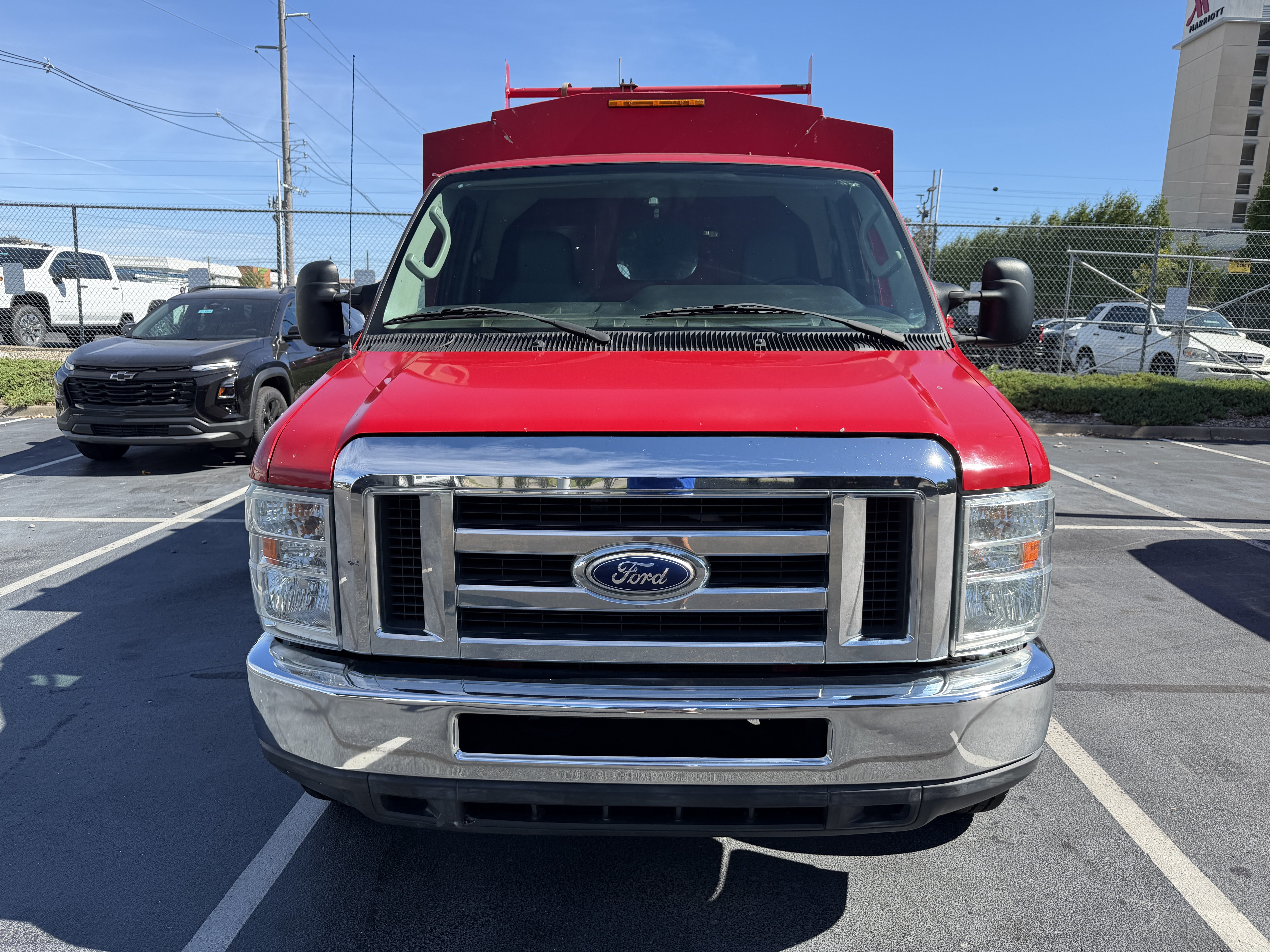 Used 2014 Ford E-350 and Econoline 350 Super Duty w/ Power Windows & Locks Group RWD image 3