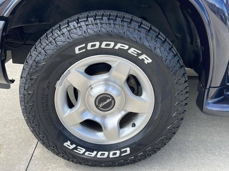 Used 2000 Ford Explorer Limited AWD/4WD image 18