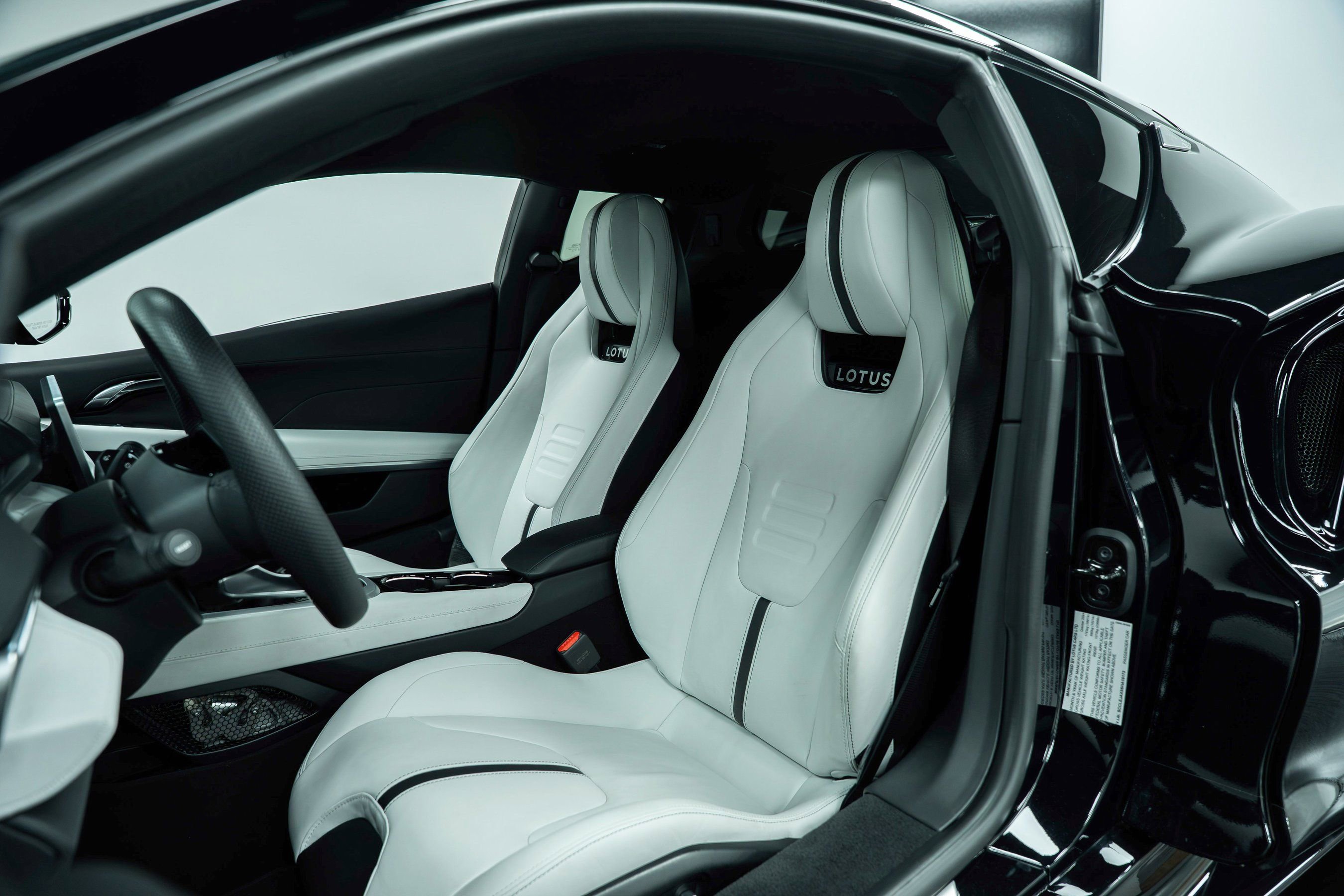 New 2025 Lotus Emira image 21