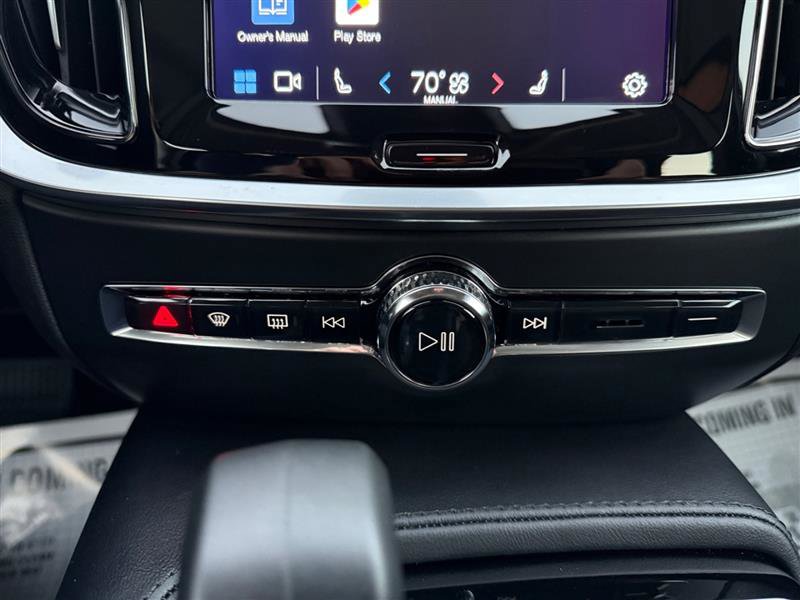 Used 2023 Volvo S60 T8 Plus image 24