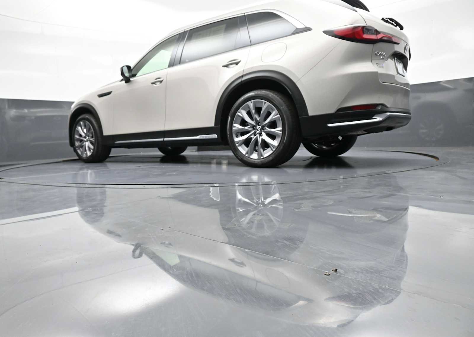 Used 2024 MAZDA CX-90 3.3 Turbo w/ Premium Package AWD/4WD image 35