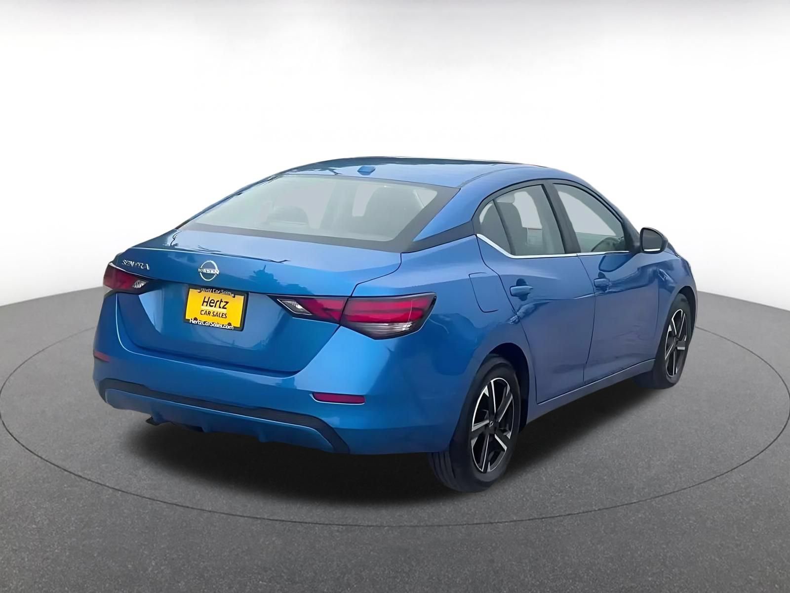 Used 2025 Nissan Sentra SV FWD image 11