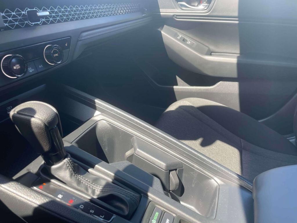 Certified 2024 Honda Accord EX image 31