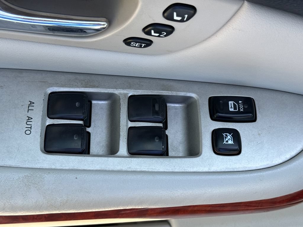 Used 2007 Lexus RX 400h AWD w/ Premium Plus Pkg image 14