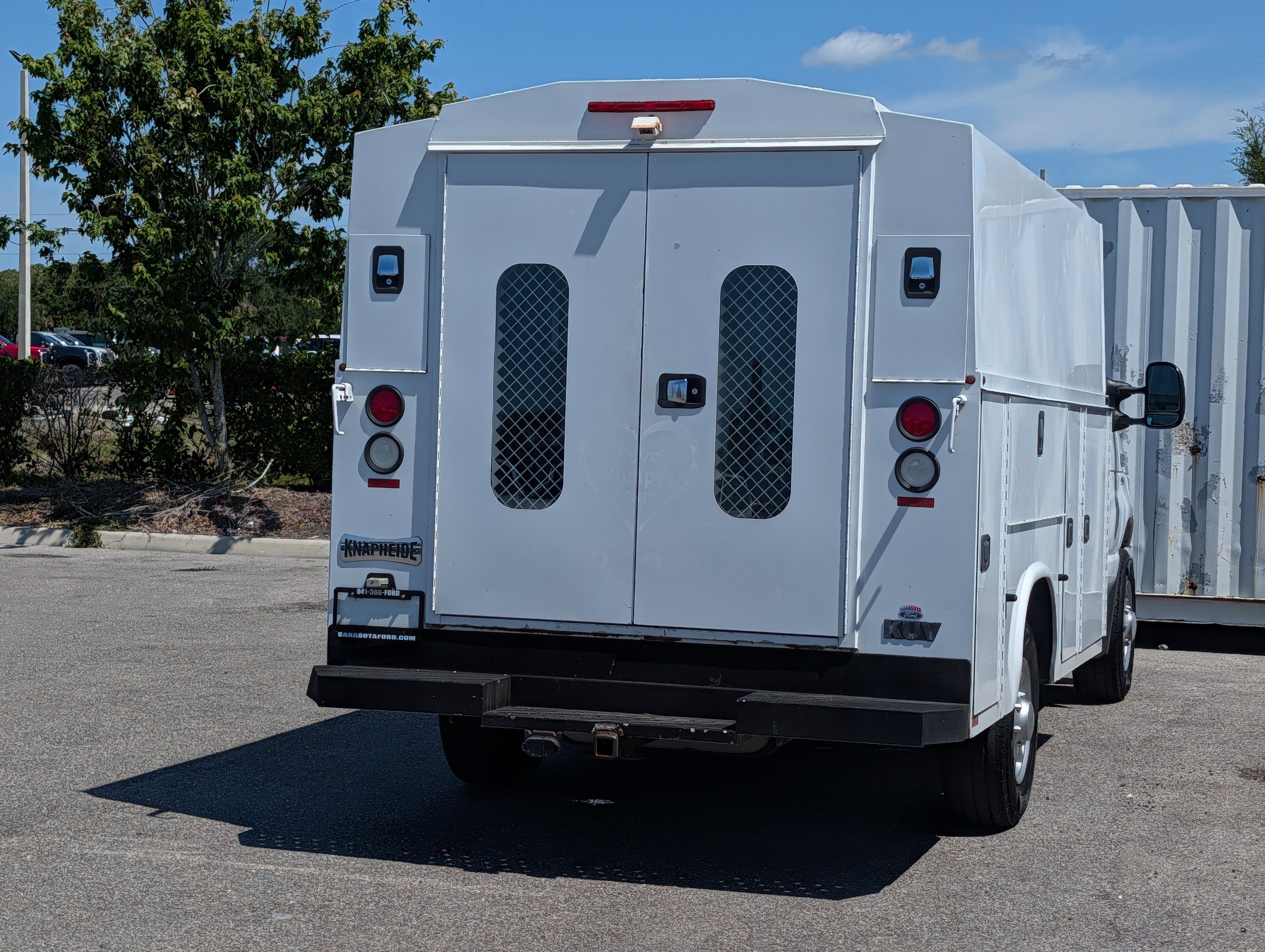 Used 2017 Ford E-350 and Econoline 350 Super Duty w/ Power Windows & Locks Group RWD image 4