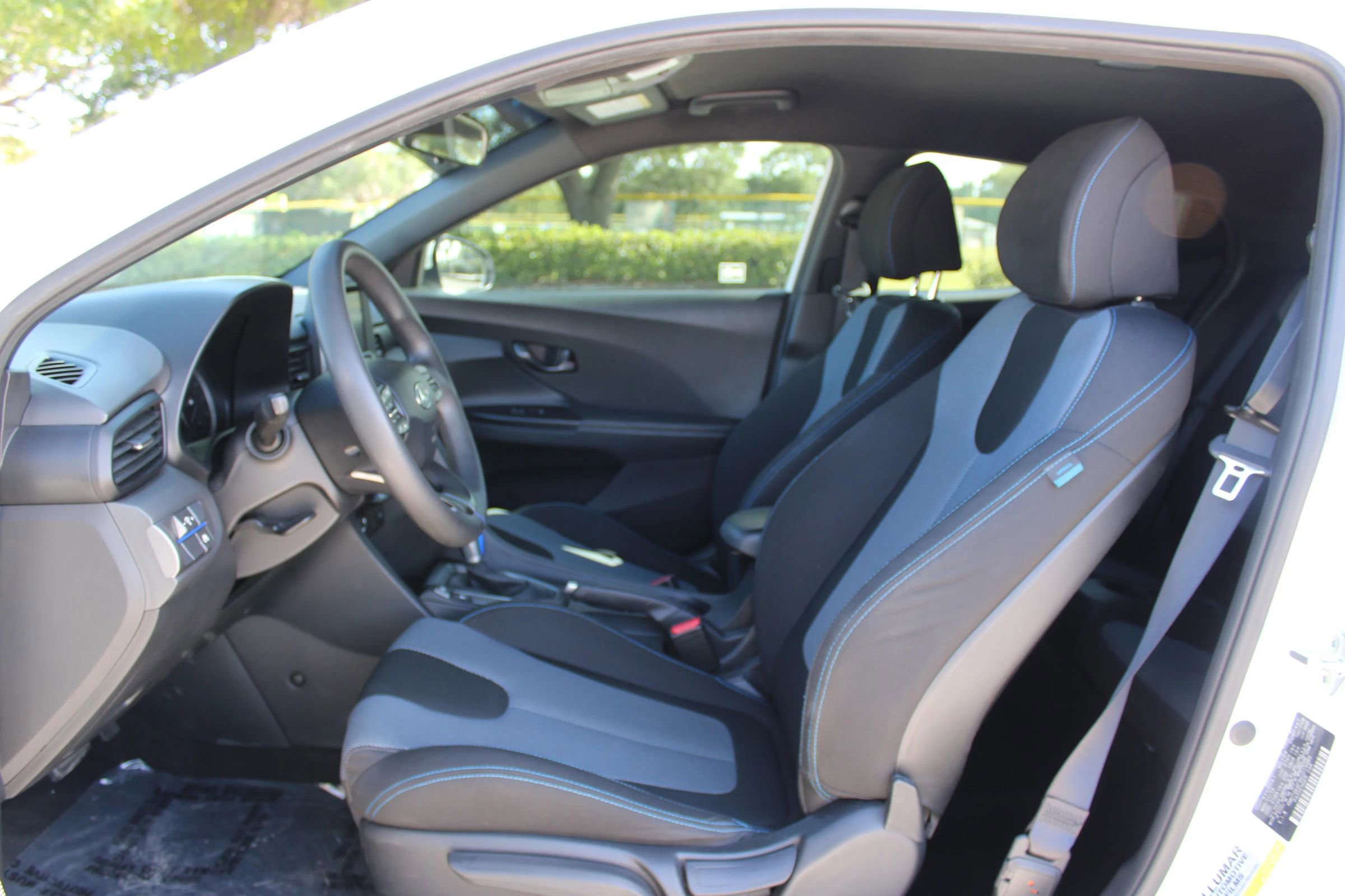 Used 2019 Hyundai Veloster 2.0 image 6