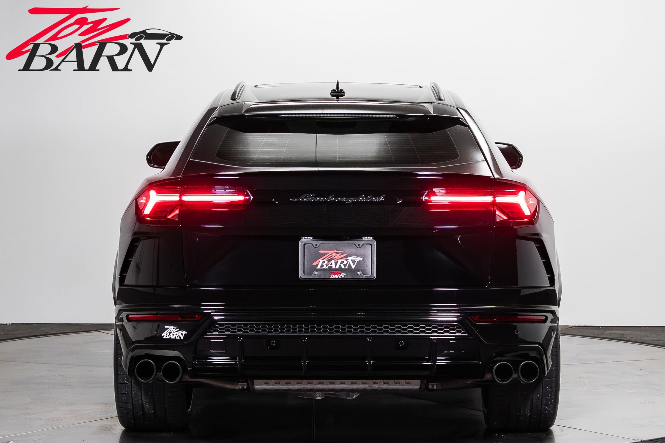 Used 2022 Lamborghini Urus AWD/4WD image 4