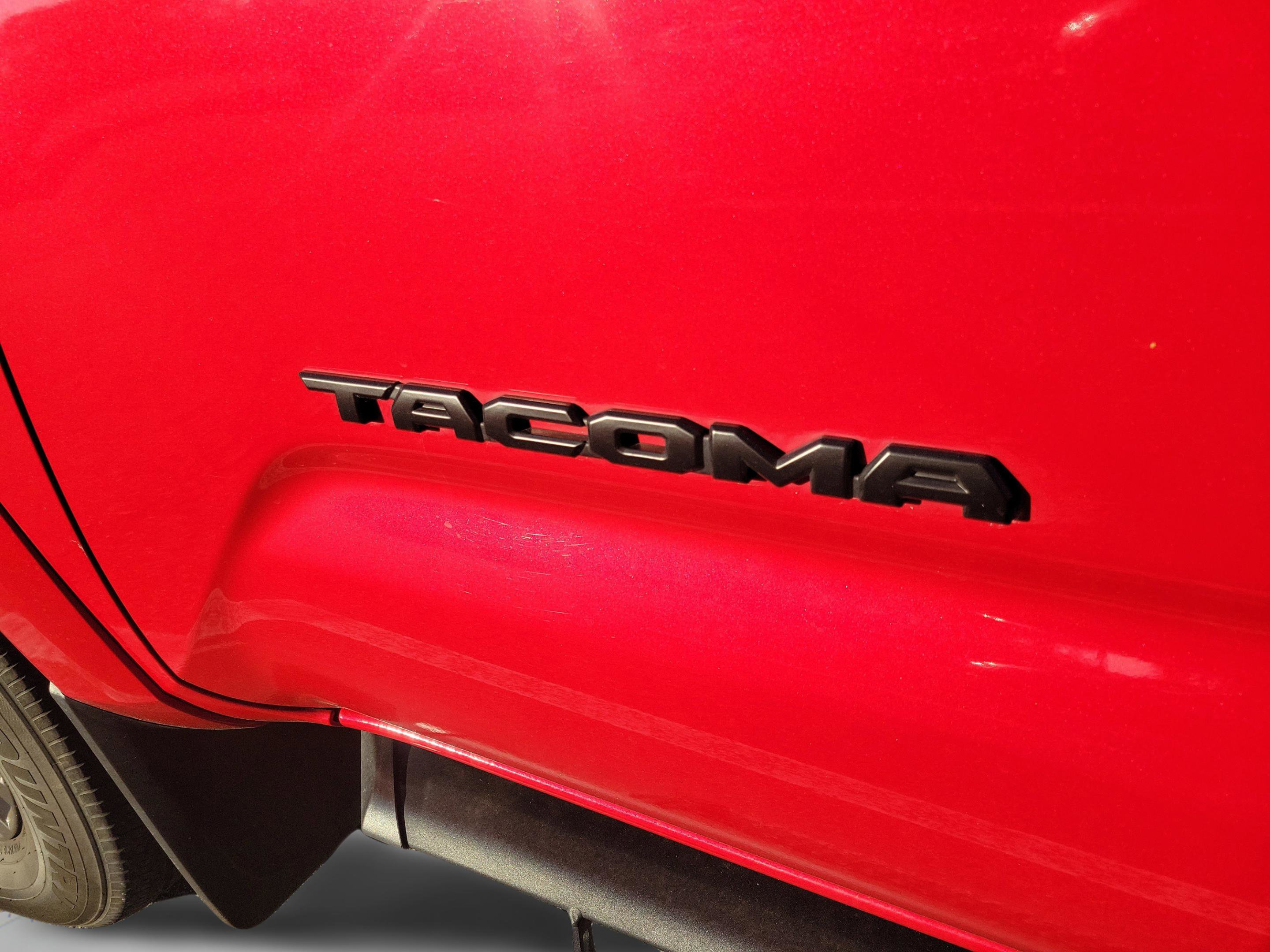 Used 2021 Toyota Tacoma SR5 RWD image 28