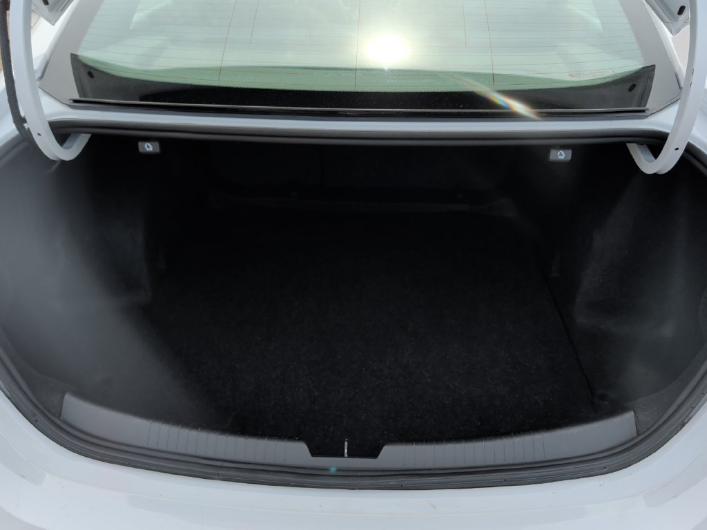 Used 2024 Chevrolet Malibu LT FWD image 38