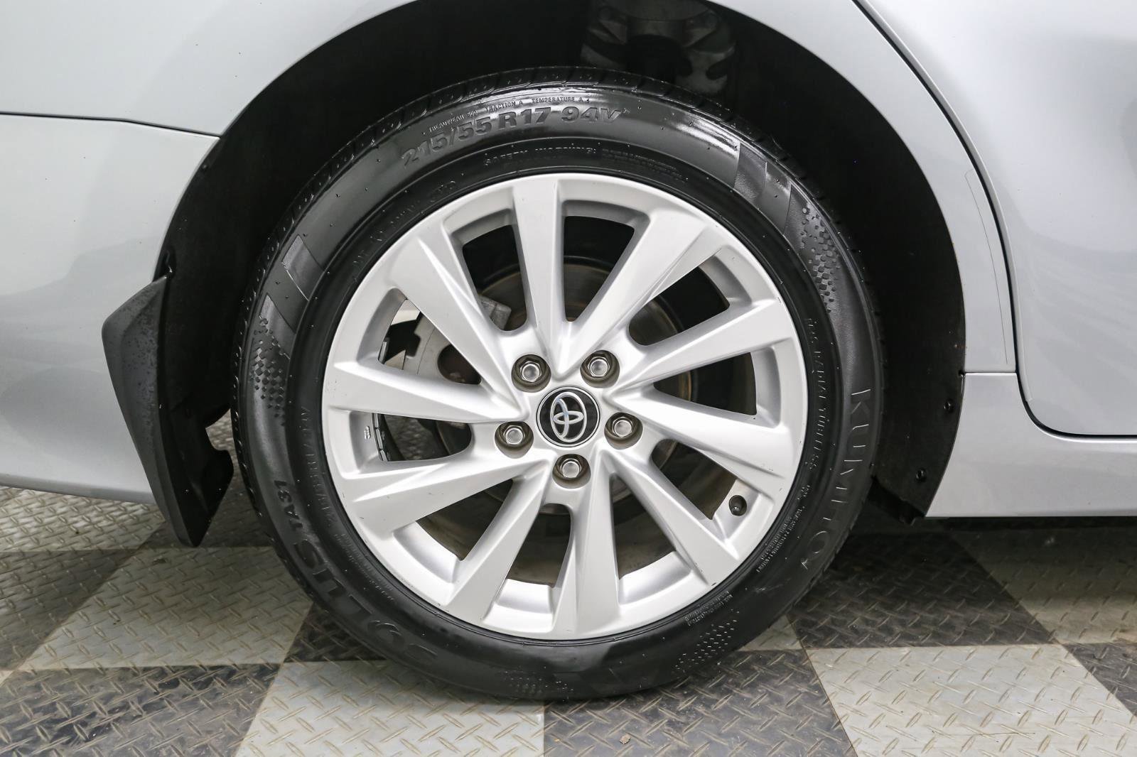 Used 2023 Toyota Camry LE FWD image 16