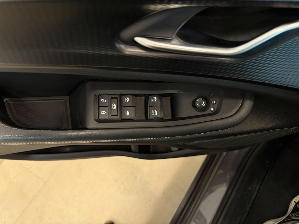Used 2023 Jeep Grand Cherokee L Laredo AWD/4WD image 13