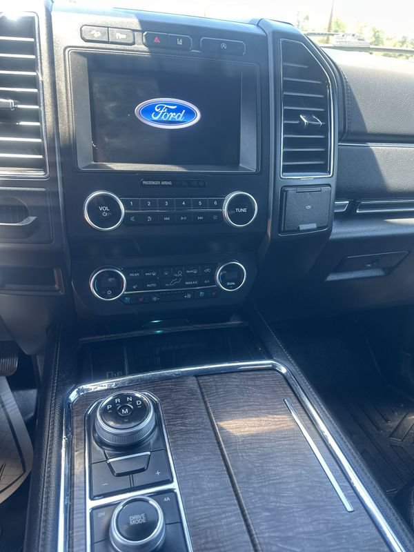 Used 2020 Ford Expedition Limited AWD/4WD image 35