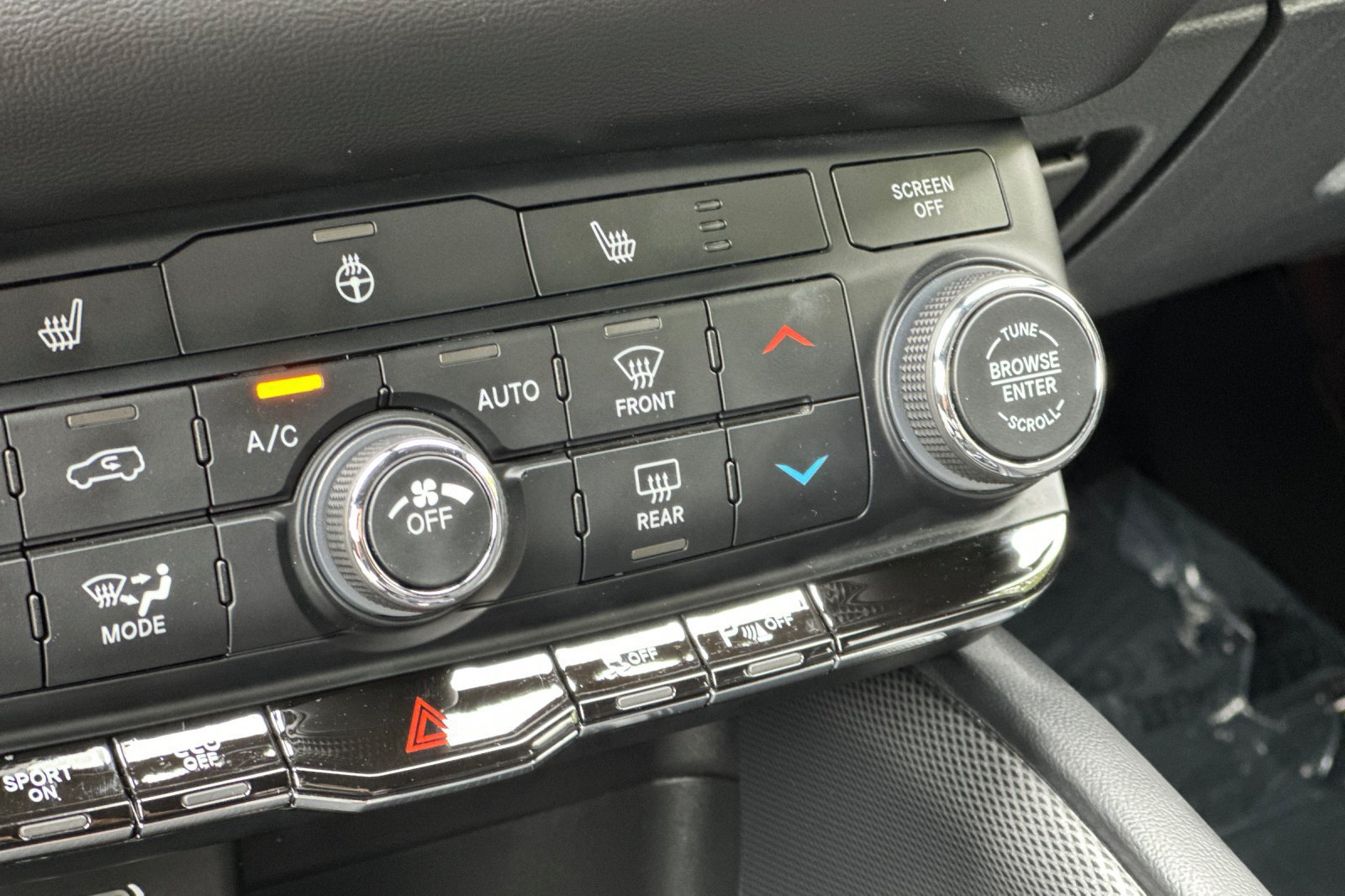 Used 2025 Dodge Durango GT RWD image 29