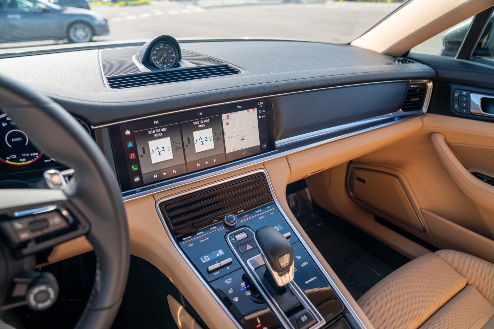 Certified 2023 Porsche Panamera 4 AWD/4WD image 17