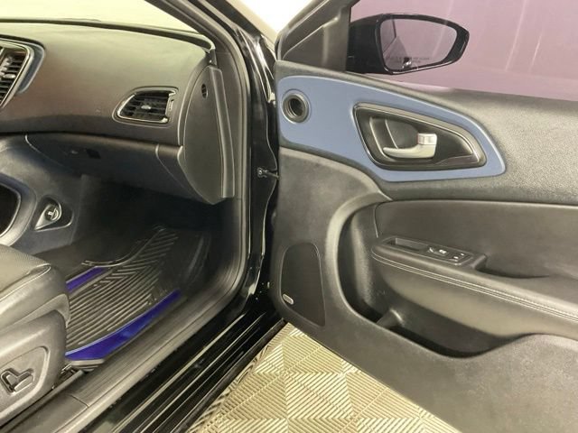 Used 2016 Chrysler 200 S w/ Navigation & Sound Group I FWD image 16