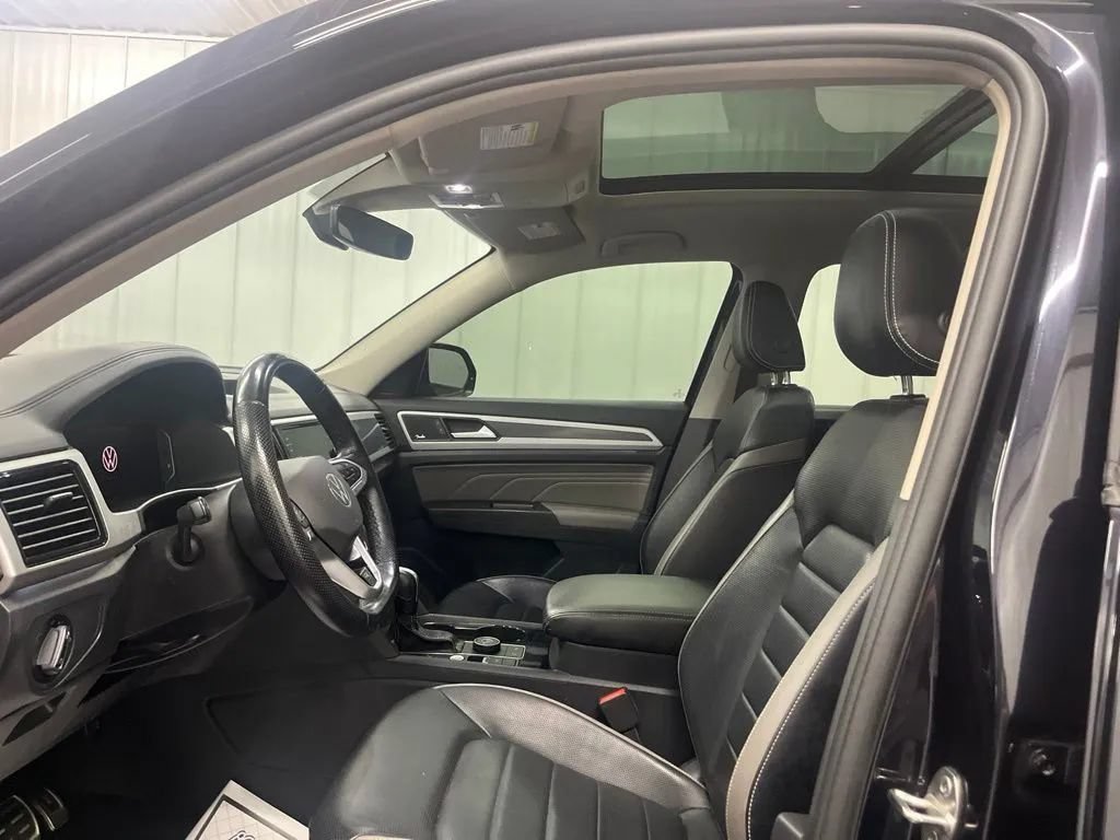 Used 2023 Volkswagen Atlas SEL Premium AWD/4WD image 15