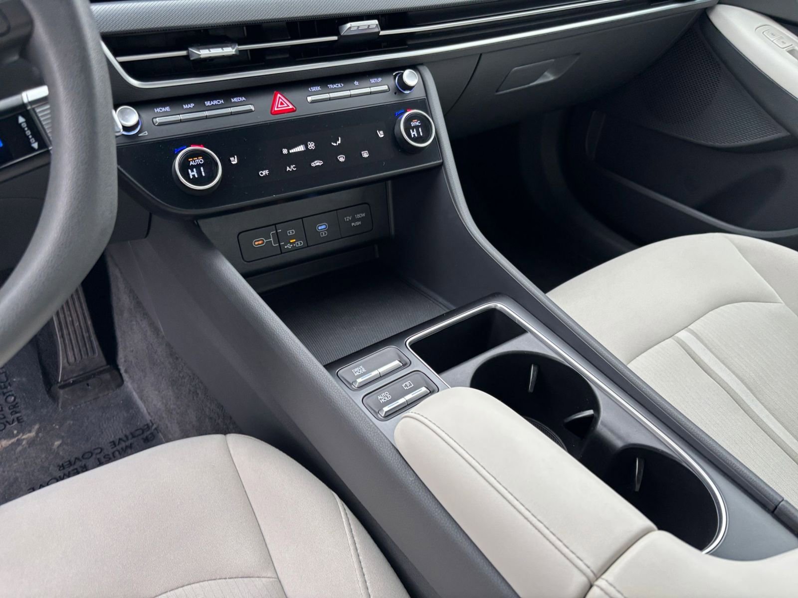 Used 2025 Hyundai Sonata SEL FWD image 41