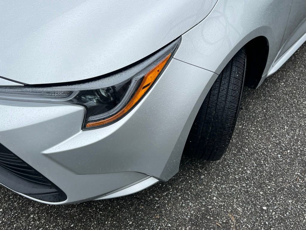 Certified 2025 Toyota Corolla LE image 3