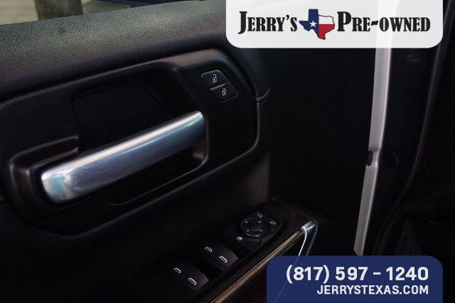 Used 2020 Chevrolet Silverado 1500 RST w/ Texas Edition AWD/4WD image 16
