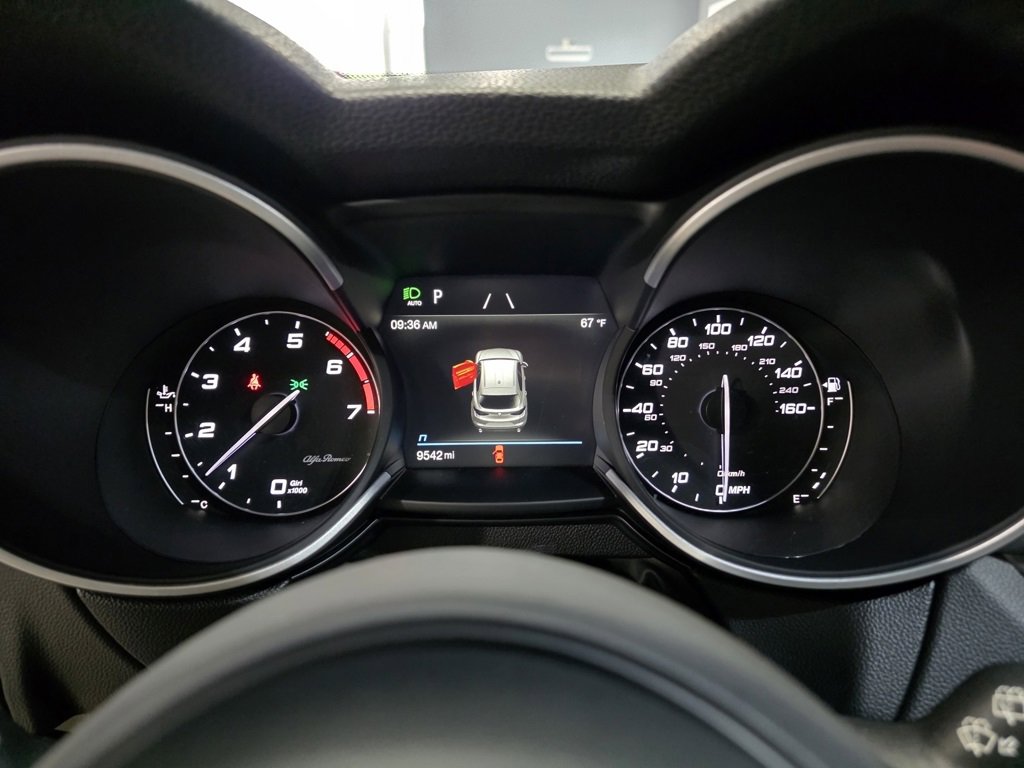 Used 2022 Alfa Romeo Stelvio Ti image 8