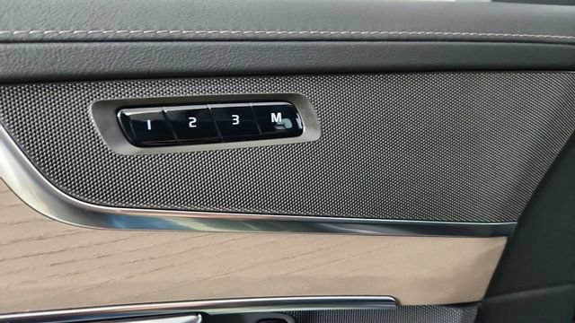 New 2026 Volvo XC90 B6 Plus w/ Protection Package AWD/4WD image 11
