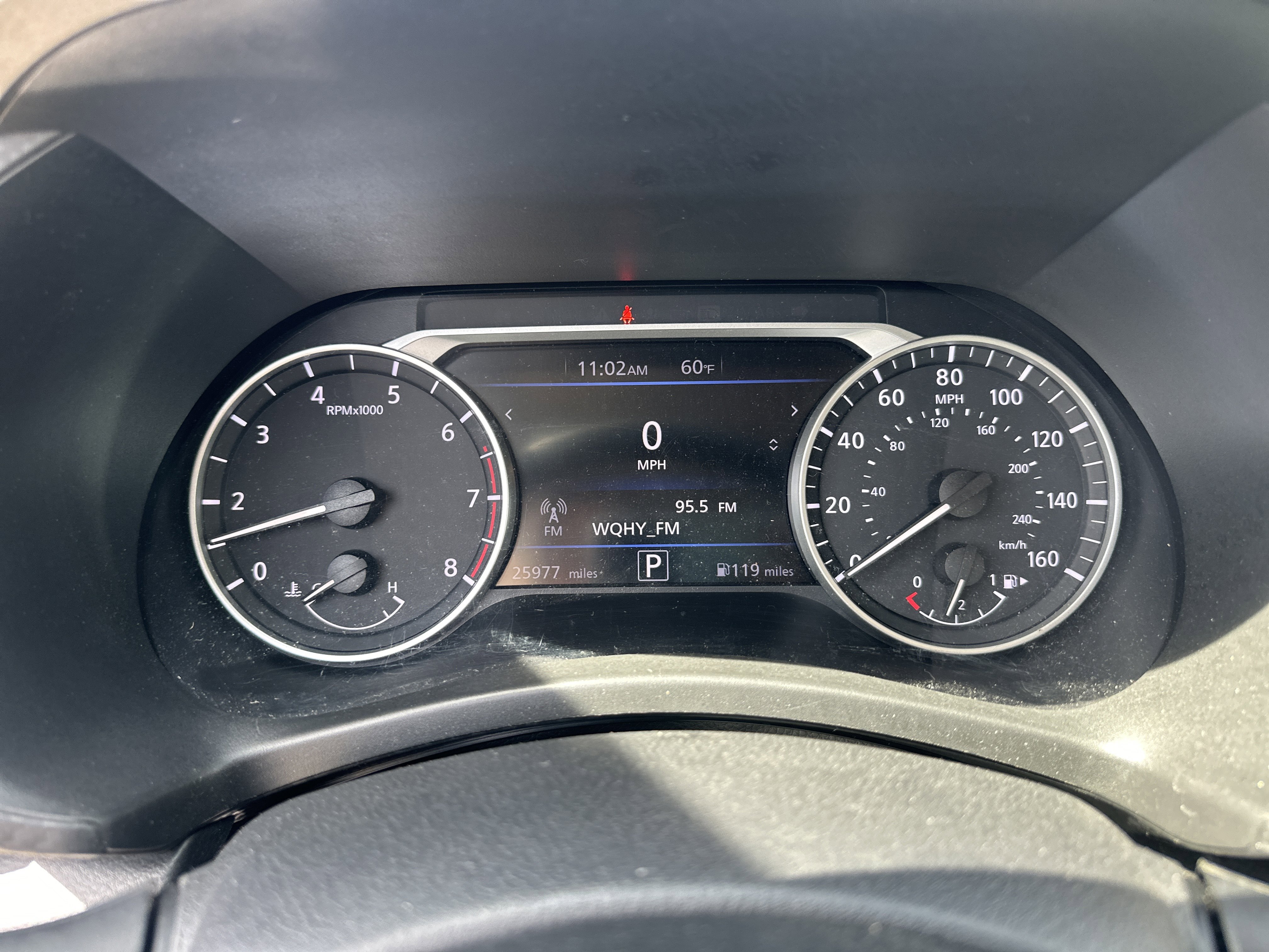 Used 2024 Nissan Sentra SV FWD image 11