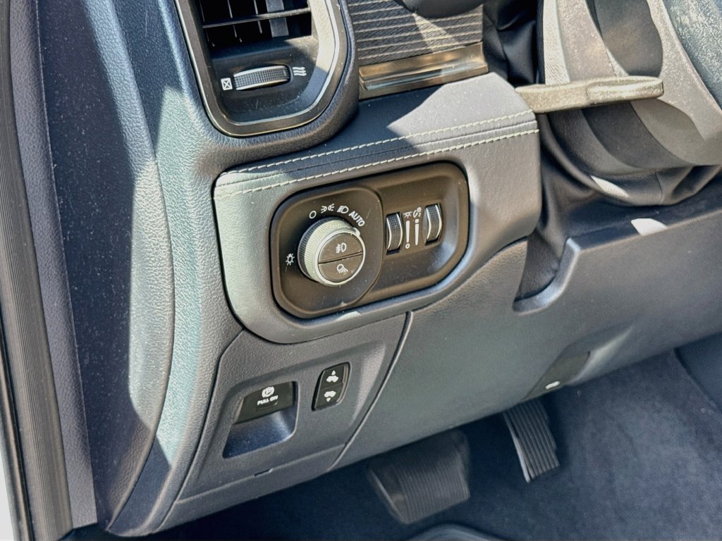 Used 2019 RAM 1500 Limited w/ Trailer Tow Group AWD/4WD image 10
