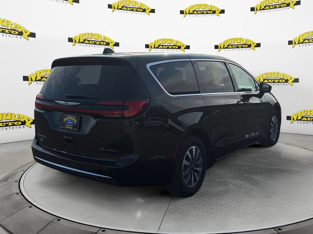 Used 2024 Chrysler Pacifica Limited FWD image 6