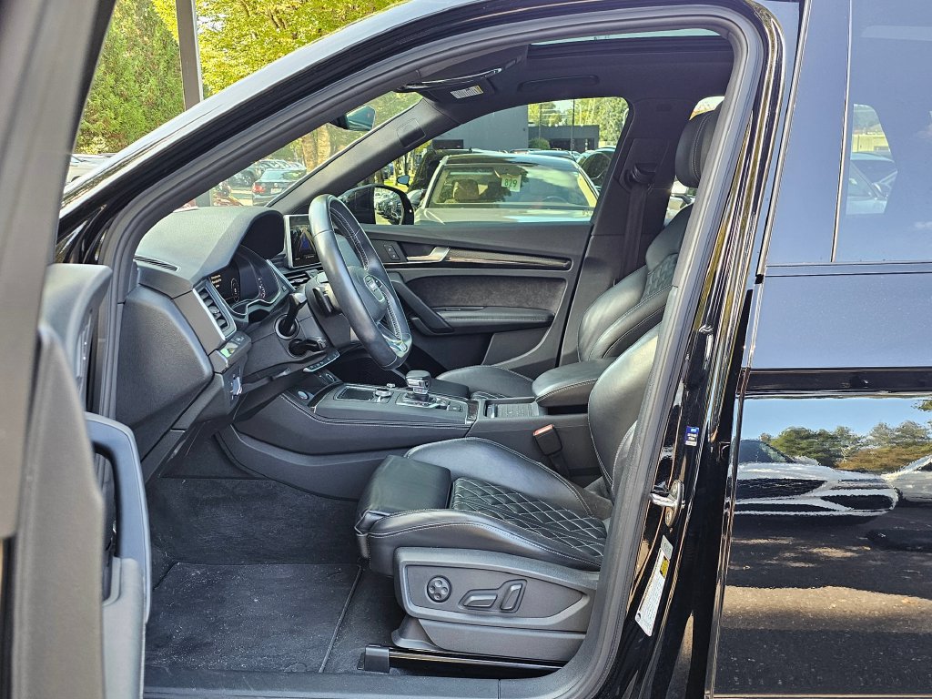 Used 2019 Audi SQ5 Premium Plus w/ Premium Plus Package AWD/4WD image 23
