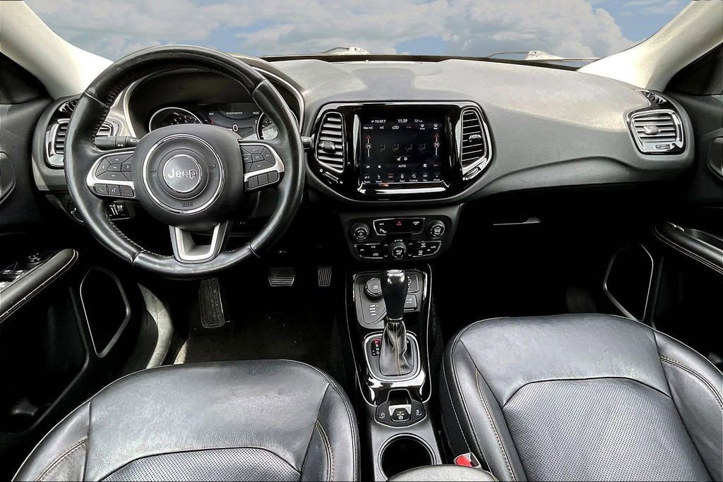 Used 2018 Jeep Compass Limited w/ Navigation Group AWD/4WD image 9