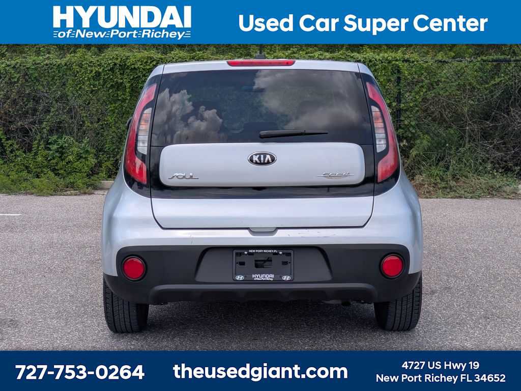 Used 2018 Kia Soul FWD image 4