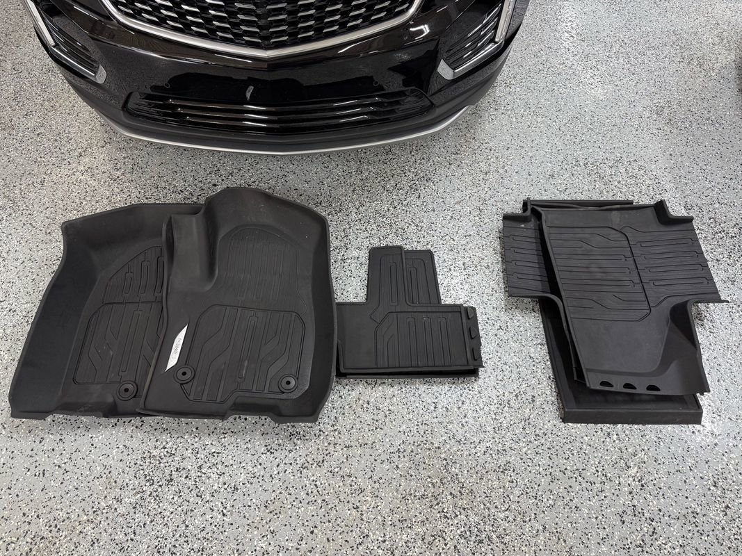 Used 2024 GMC Yukon XL Denali w/ Advanced Technology Package image 36